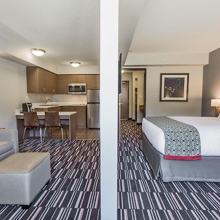 Microtel Inn & Suites By Wyndham Fort Saint John Fort St. John Экстерьер фото