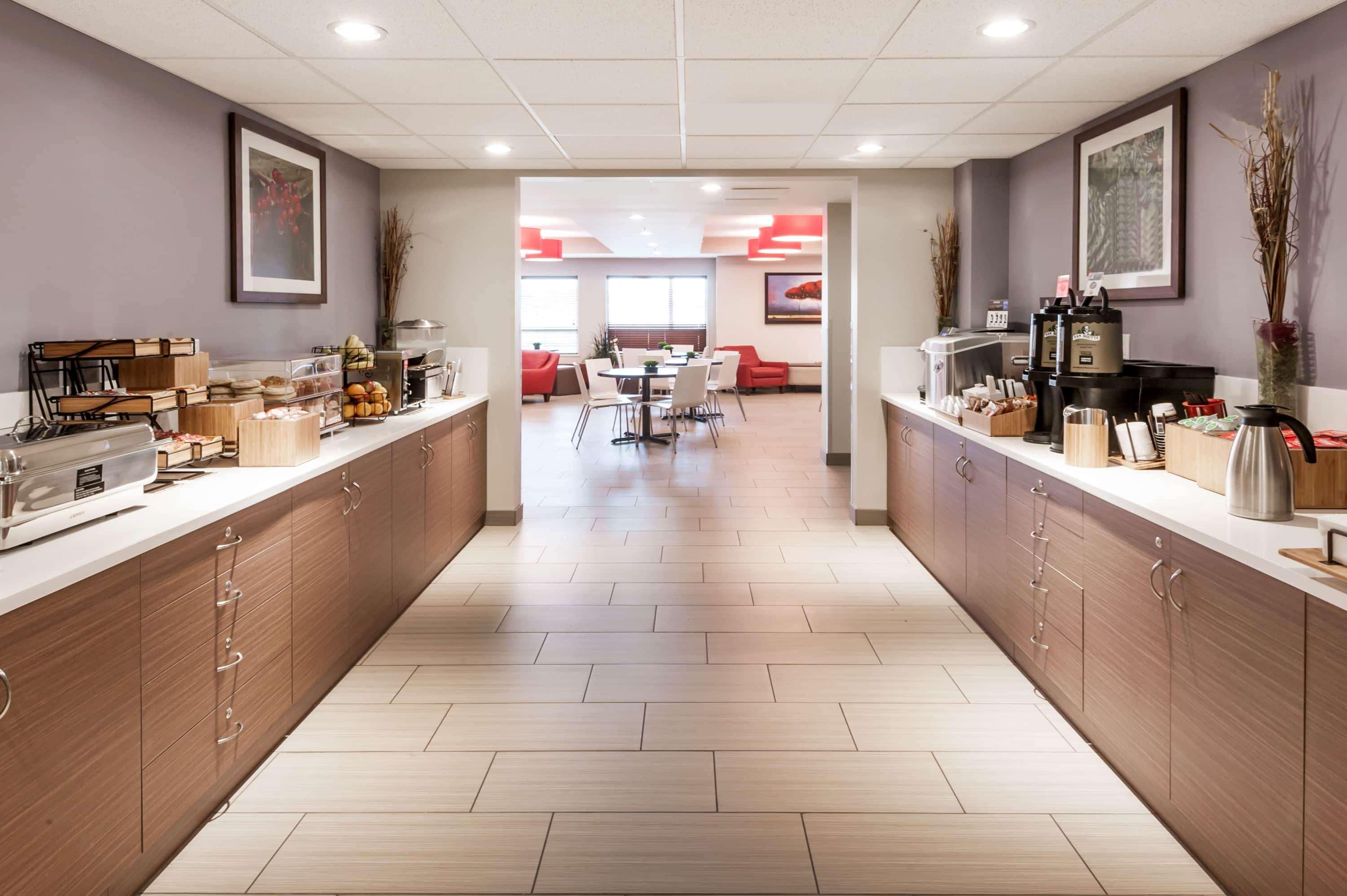 Microtel Inn & Suites By Wyndham Fort Saint John Fort St. John Экстерьер фото