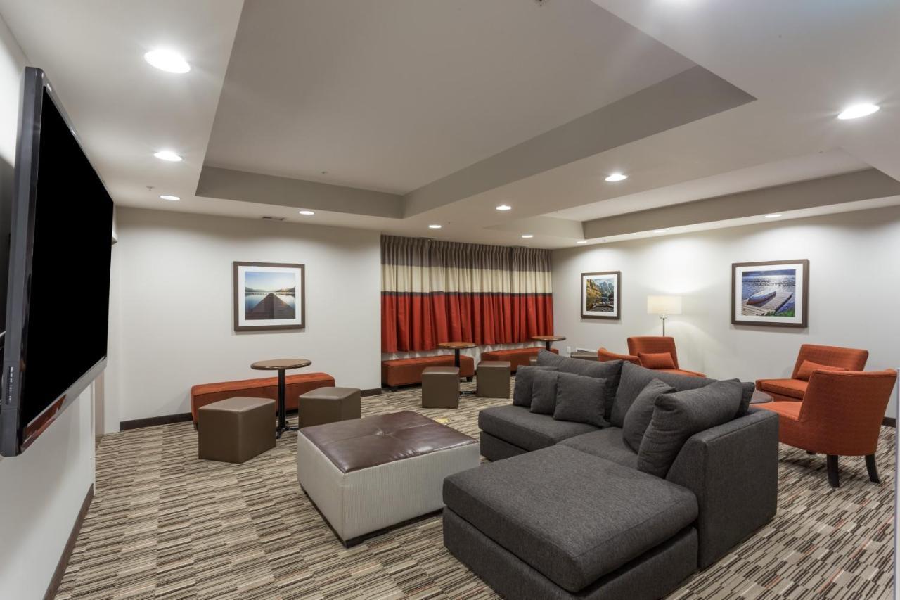 Microtel Inn & Suites By Wyndham Fort Saint John Fort St. John Экстерьер фото